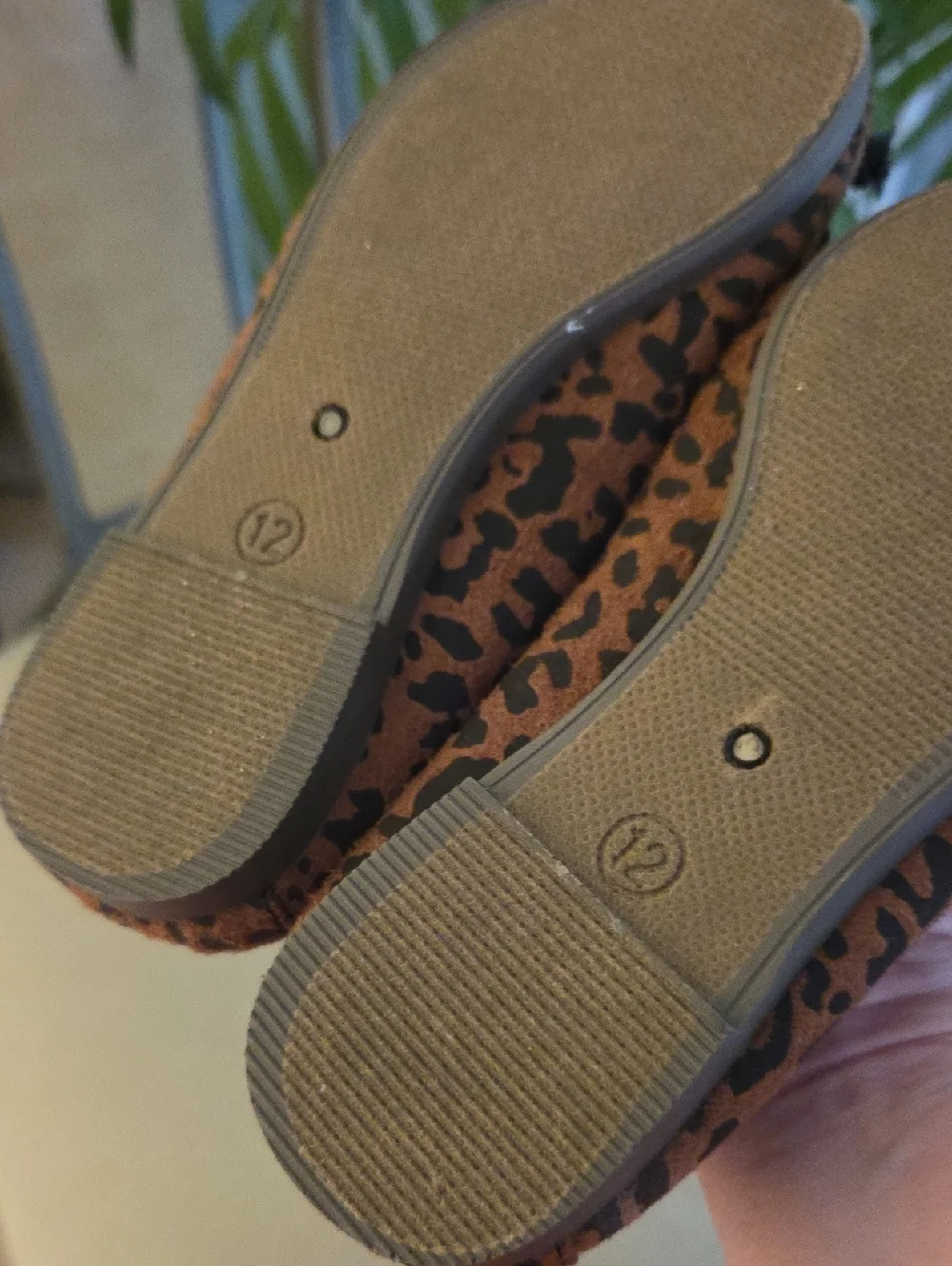 Girls Leopard Print Memory Foam Ballet Flats ❤️